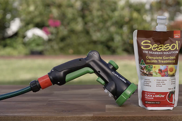 Click & Grow hose and pouch